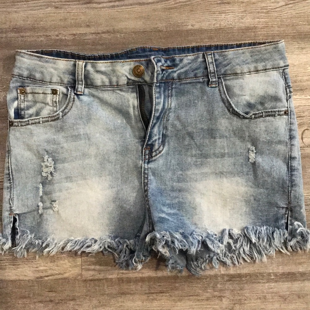 Cute denim shorts